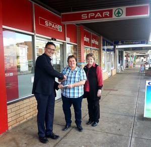 spar-easter-2015-prize-presentation-WEB